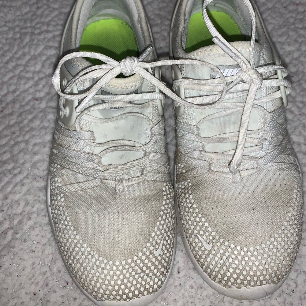White Nike Frees
